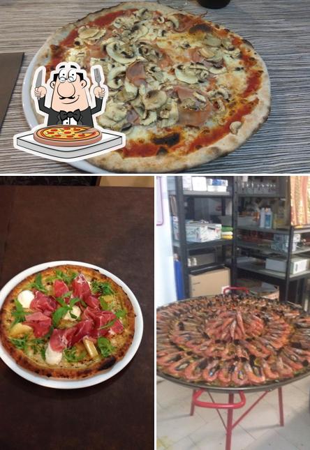 A Pizzeria Notte E Di', puoi ordinare una bella pizza