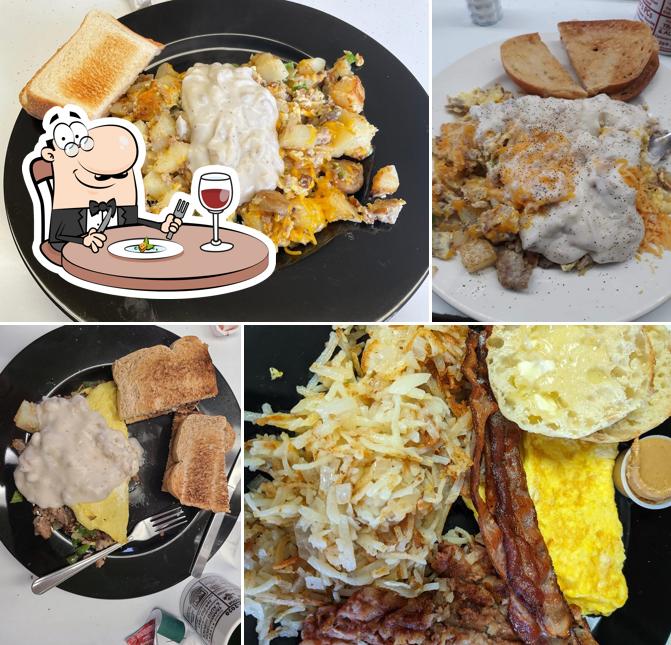 Auction House Cafe in Wayland Restaurant menu and reviews
