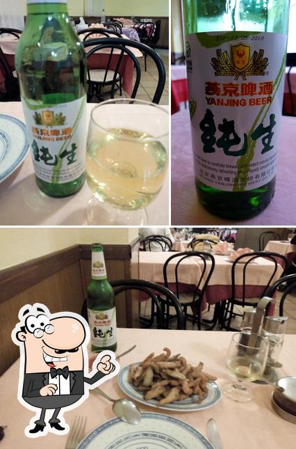 La immagine di interni e birra da Nin Hao S.N.C. di Wang Qingbian & C