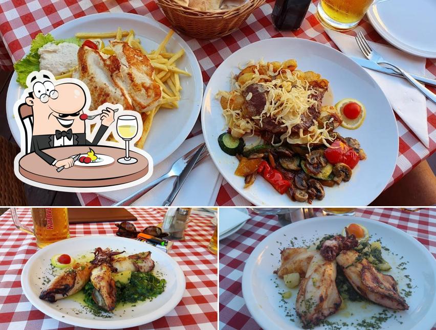 Platti al Konoba Piazzetta