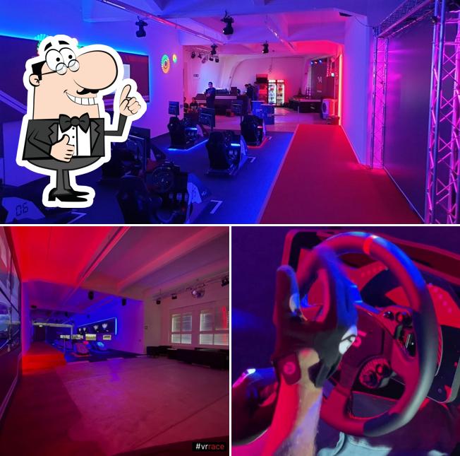 Ecco una foto di VR-Race - Sim Racing Team Event Center