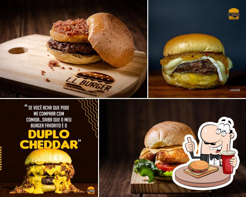 Delicie-se com um hambúrguer no LL BURGER - Jardim Tropical