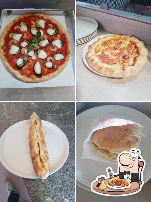 Prova una pizza a PIZZERIA MARLI