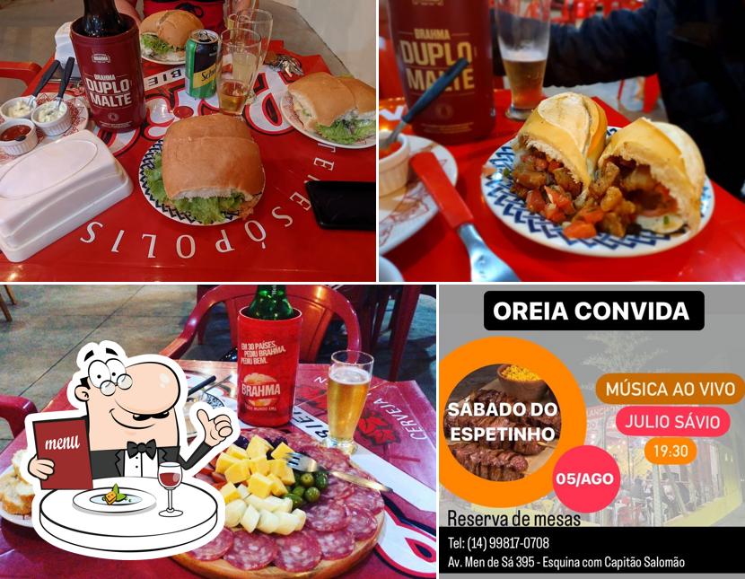 Comida em Bar do Oreia!