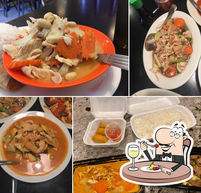 Thai House in Tooele Restaurant menu and reviews