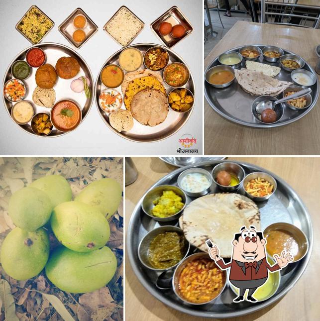 Meals at Ashirwad Bhojnalay