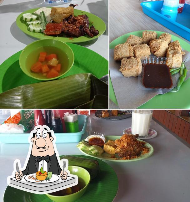 Restaurante Rm Tahu Sumedang Renyah Indonesia Opiniones Del Restaurante