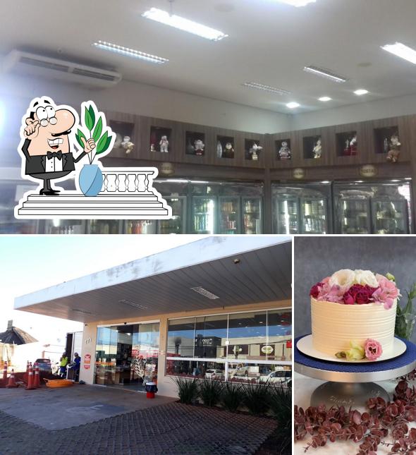 Dê uma olhada a foto mostrando exterior e comida no Trigos de Ouro