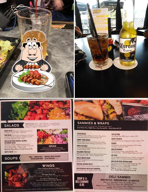 Triple Cats Bar and Grille in Harrison Restaurant menu and reviews