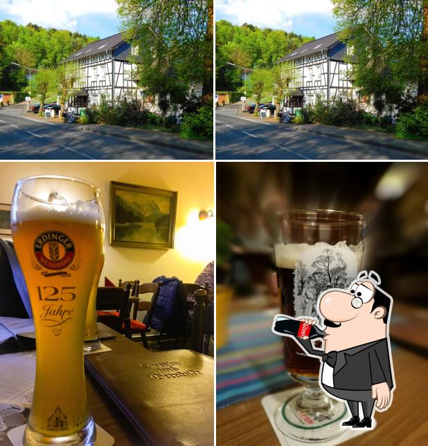 Voici la photo indiquant la boire et extérieur sur Gaststätte Baulig