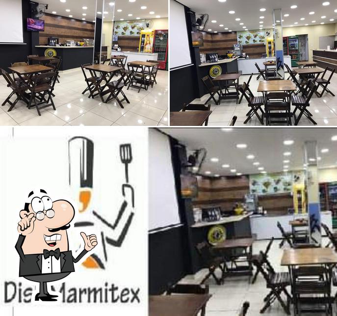 O interior do Disk Marmitex