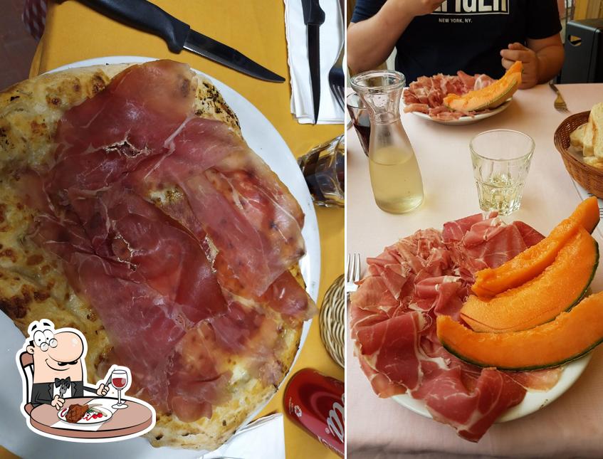 Prenez des repas à base de viande à Pizzeria da Vincenzino