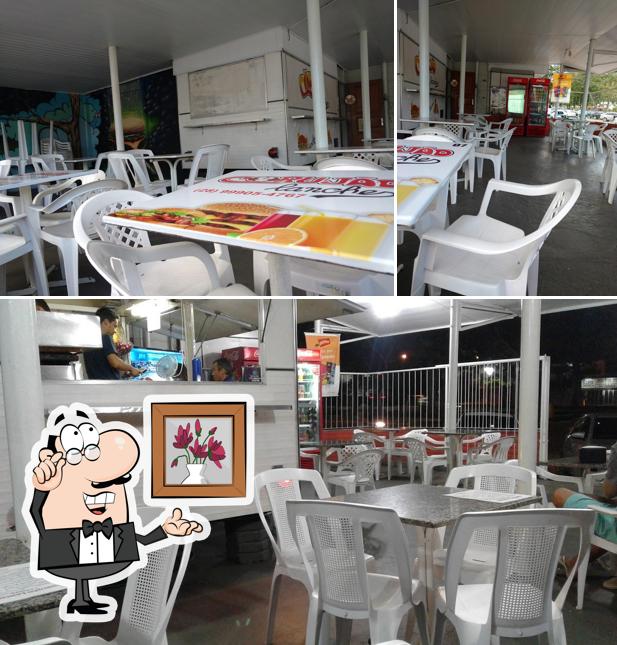 O interior do Corujao Lanches Em Venda Nova Do Imigrantes