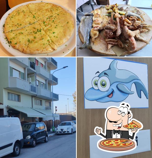 Scegli una pizza a Trattoria Ponte Del Mare