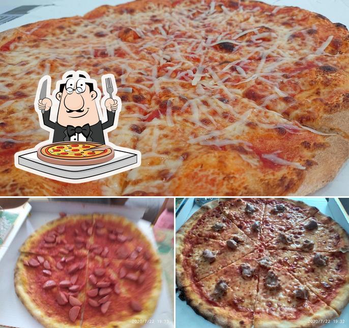 Scegli tra le molte varianti di pizza