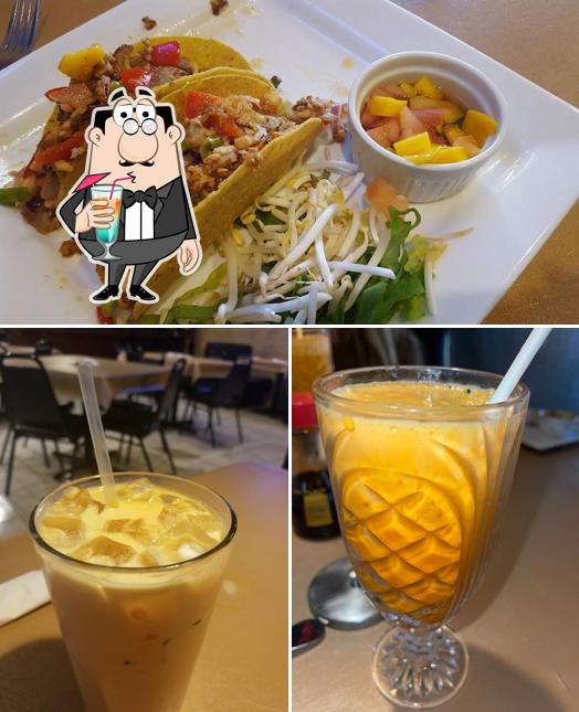 Напитки и еда в Manola's Thai