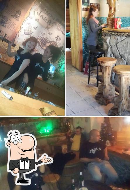 Gli interni di Pirate Bar- Šporova Jama