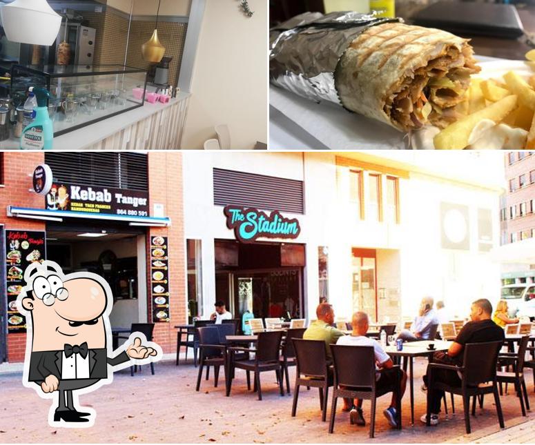 Take a look at the picture depicting interior and food at Kebab Tánger halal