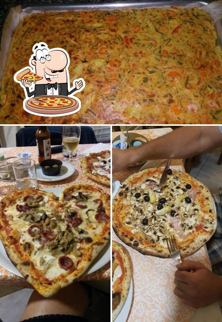 Bestellt eine Pizza bei Tavola Calda Polinesia