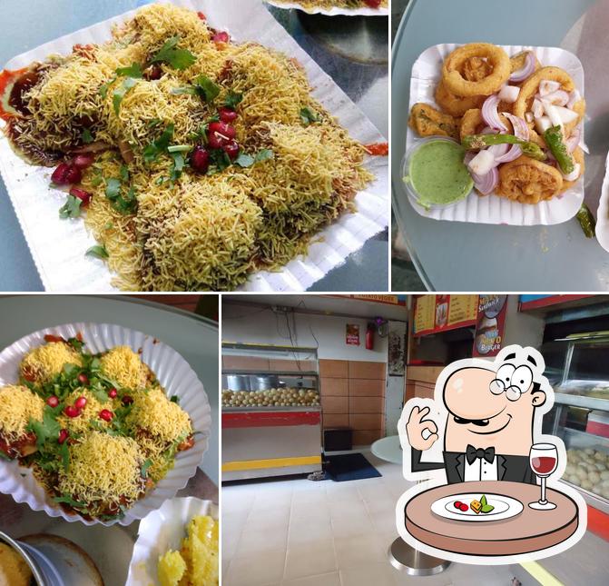 Food at Pooja Parlour & Fast Food Centre (Pooja Snacks LLP)