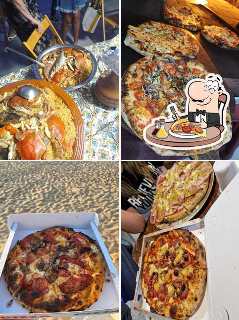 A Pizzeria La Novità, puoi prenderti una bella pizza