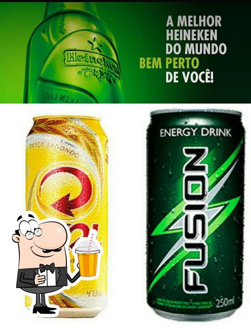 Desfrute de uma bebida no Bar do Tadeu