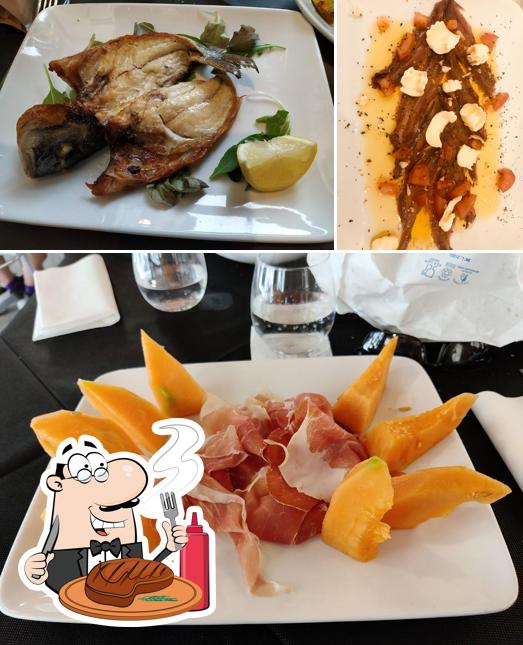 Ordina i piatti di carne a Bar Centrale
