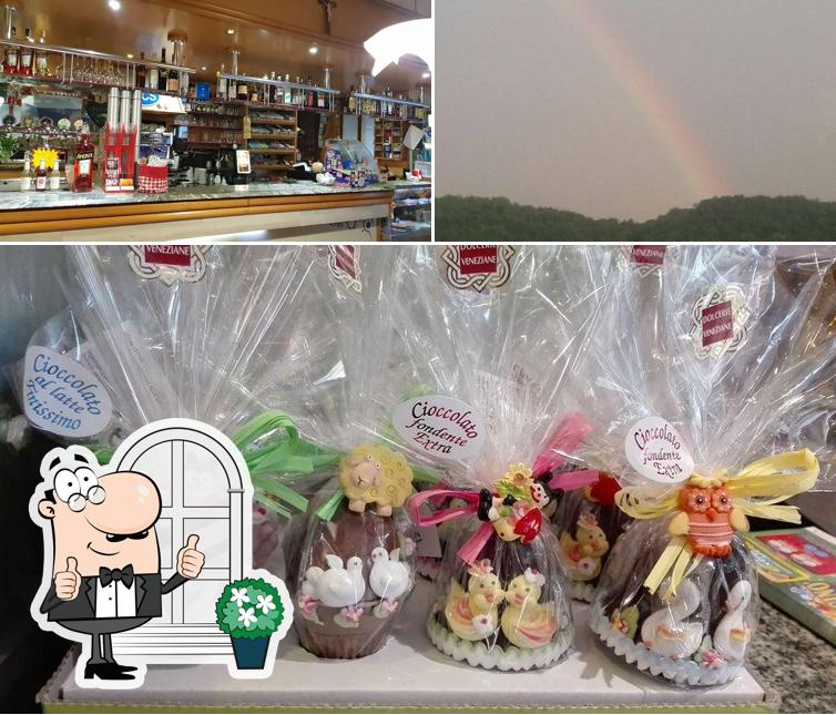 La esterno e torta del ristorante