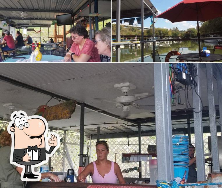 Benson Marina Restaurant And Willies Tiki Bar In Frankfort Restaurant