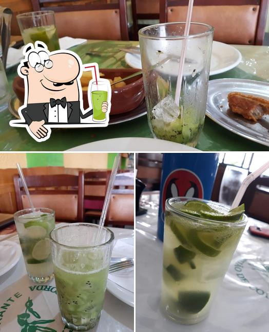 Desfrute de uma bebida no Restaurante Feijão De Corda