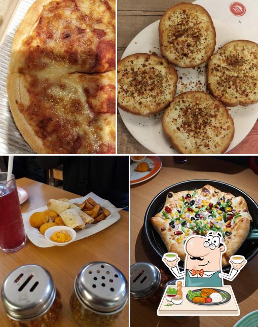 Meals at Pizza Hut Lake City Mall, Udaipur