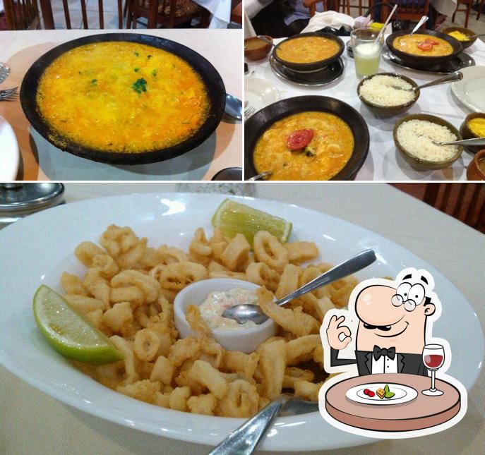 A imagem do Bargaço’s comida e interior