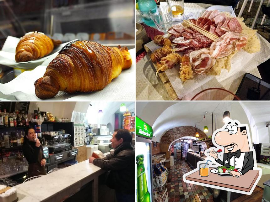 La immagine di cibo e bancone da bar da Cherie Caffè