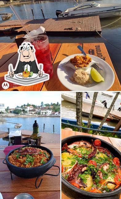 O JetMar Lounge se destaca pelo comida e mesa de jantar