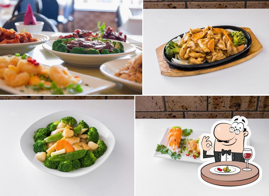 Lotus Court Chinese Restaurant in Long Jetty Restaurant menu and reviews