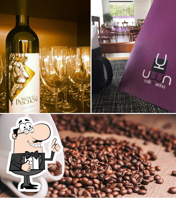 Look at the pic of Uwa Café & Vinho