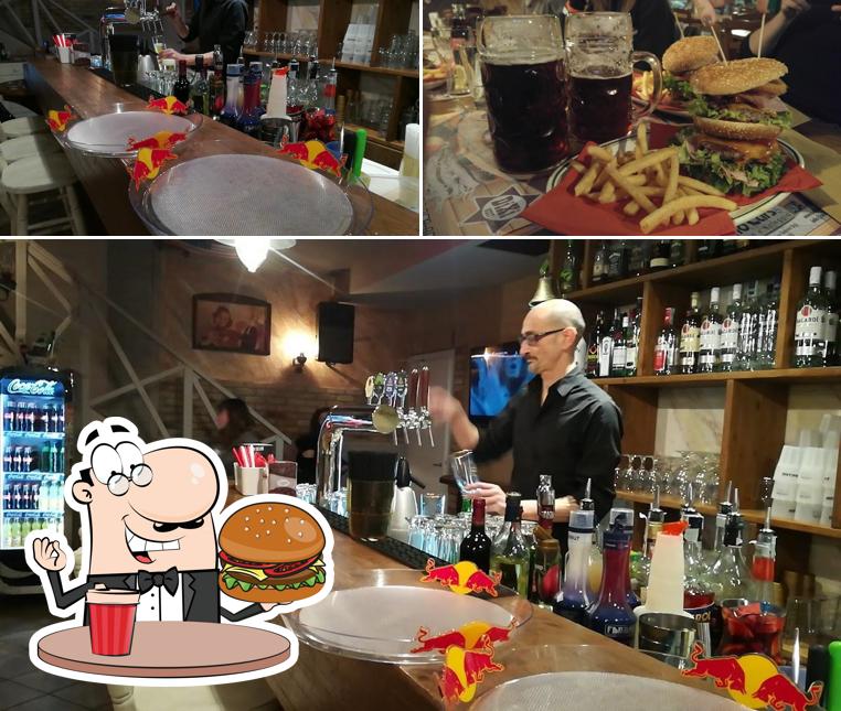 Ordina un hamburger a Dixi West