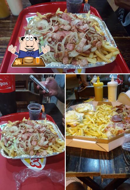 Comida em Hamburgueria e Pizzaria da Vivi