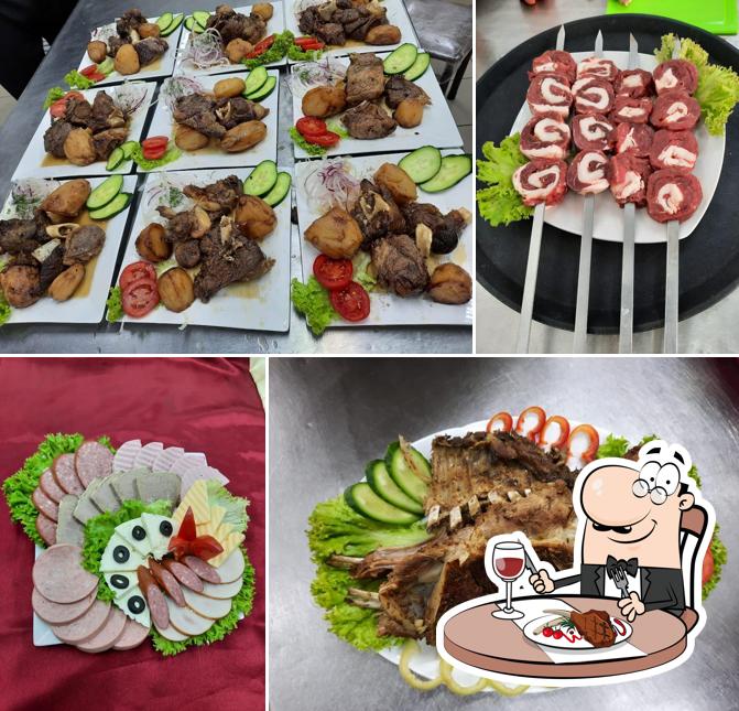 Закажите блюда из мяса в "Узбекистан"