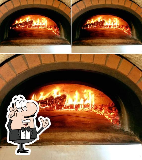 Chez Gino à DECINES "pizza au feu de bois"