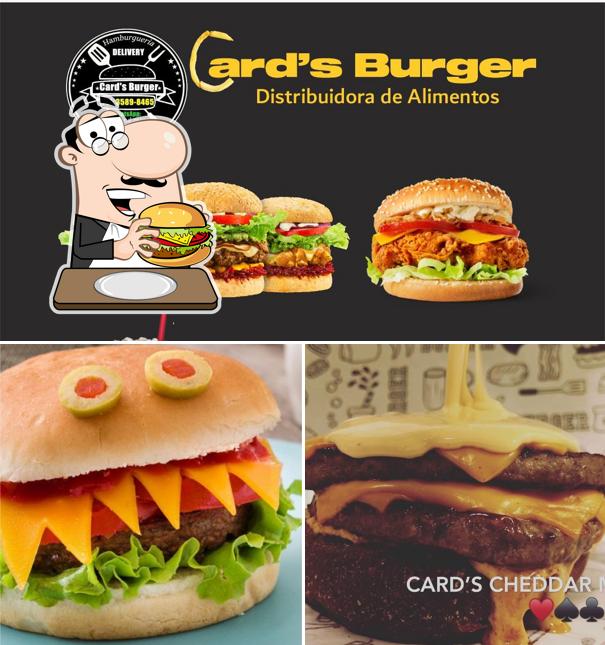 Experimente um hambúrguer no Card's Burger