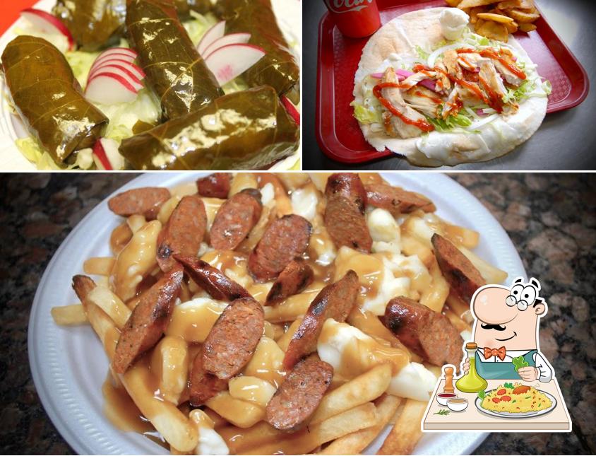 Nourriture à RESTAURANT LIBAN - Lebanese - Shawarma - Shish Taouk - Falafel - Poutine - Sandwiches