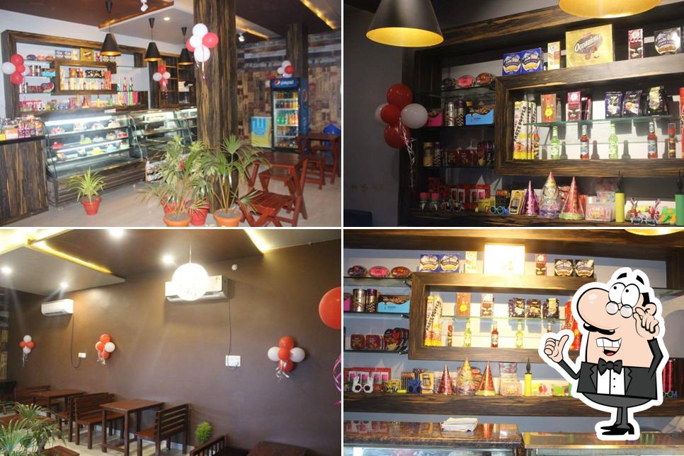Creams 'n' Caffeine, Raipur, Nalanda parisar besides nit Restaurant menu and reviews