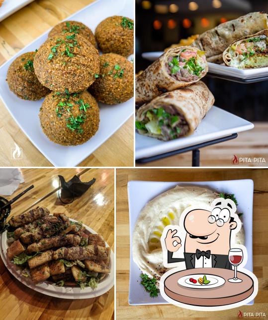 Pita Pita Mediterranean Grill in Orland Park Restaurant menu and reviews