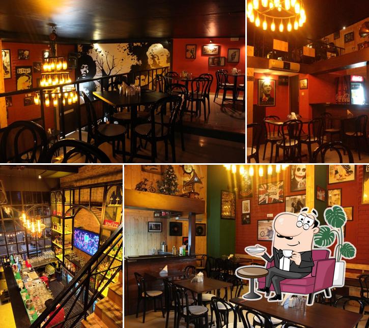 Cafe Eastwood