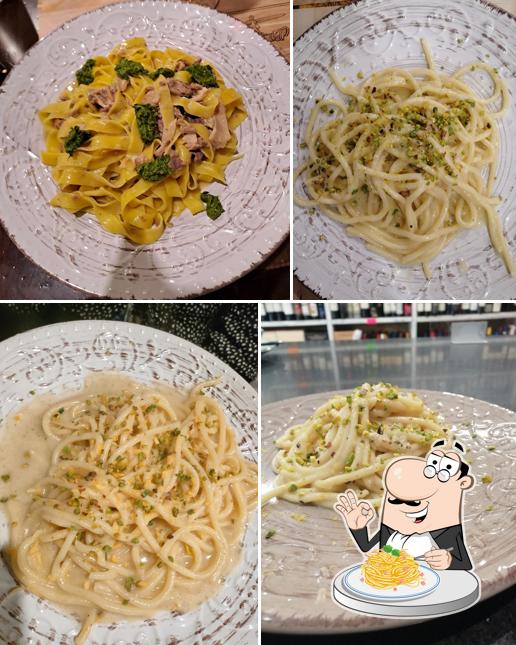 Spaghetti alla carbonara al Porgi l'altra Pancia