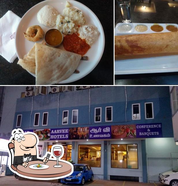 Food at SRI AARVEE HOTEL