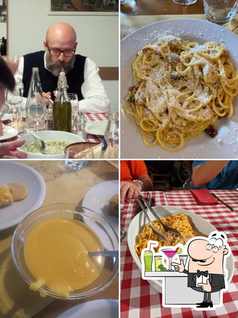 Regarder la photo de Trattoria Amici Miei dal Cina