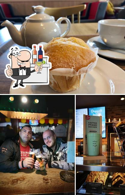 La photo de la comptoir de bar et burger de Costa Coffee’s