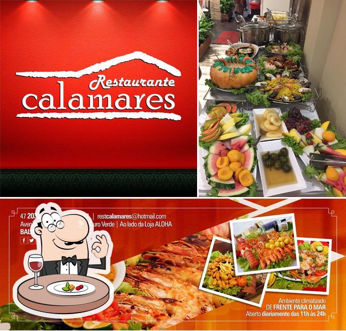 A foto do Restaurante Calamares’s comida e interior